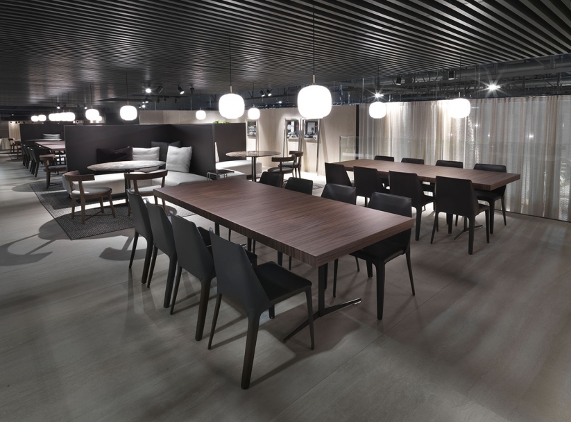 开云（中国） - 桌几|餐桌|办公家具|设计师家具|飞咖啡桌