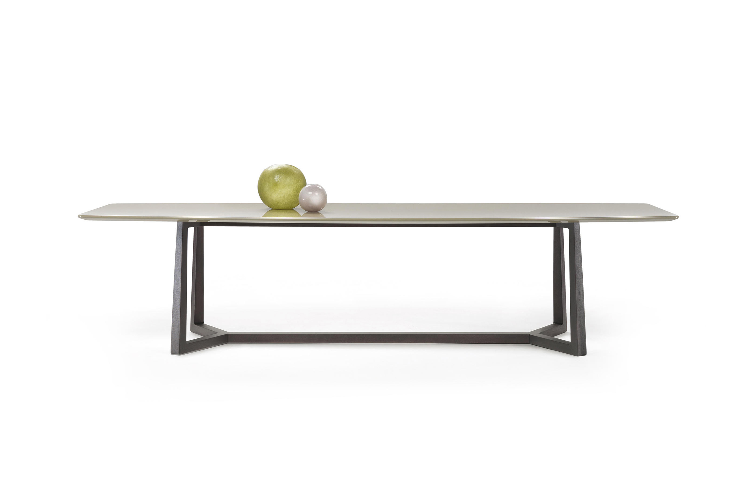 [开云（中国） - 桌几|餐桌|办公家具|设计师家具|吉普赛餐台]