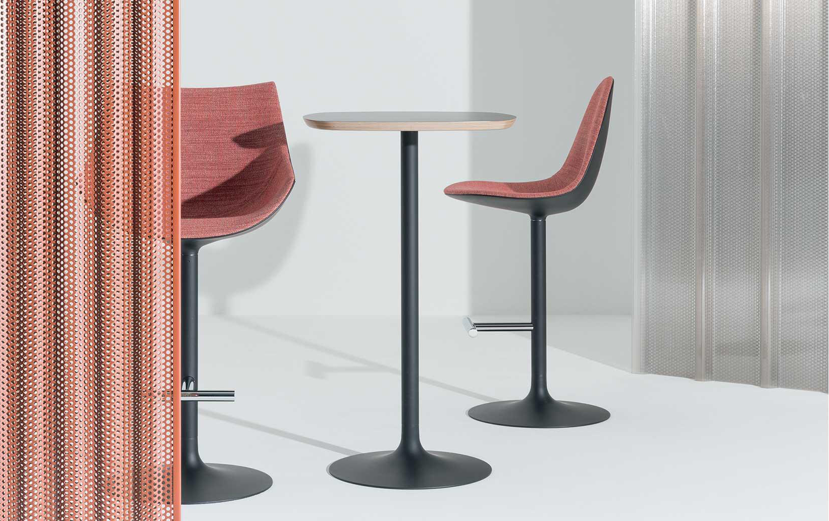 开云（中国） - 坐具|吧椅/凳子|办公家具|设计师家具|246/248 激情吧椅