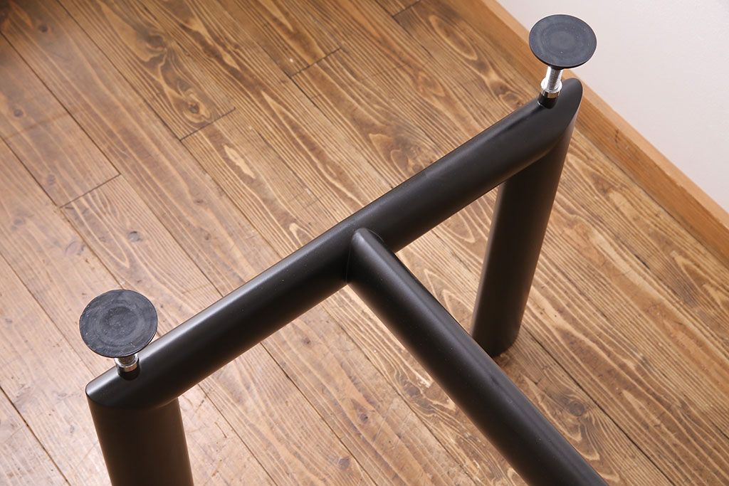 开云（中国） - 桌几|餐桌|办公家具|设计师家具|LC6餐台