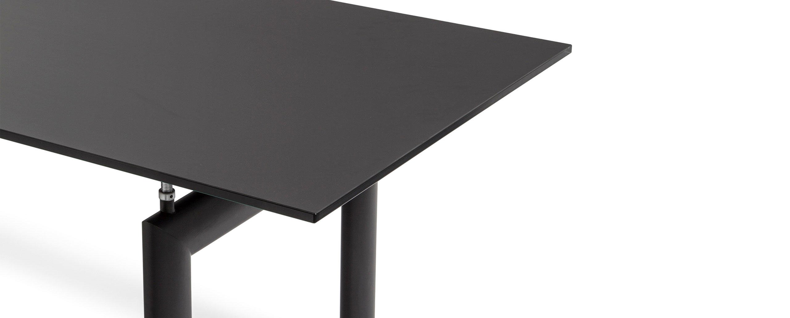 开云（中国） - 桌几|餐桌|办公家具|设计师家具|LC6餐台