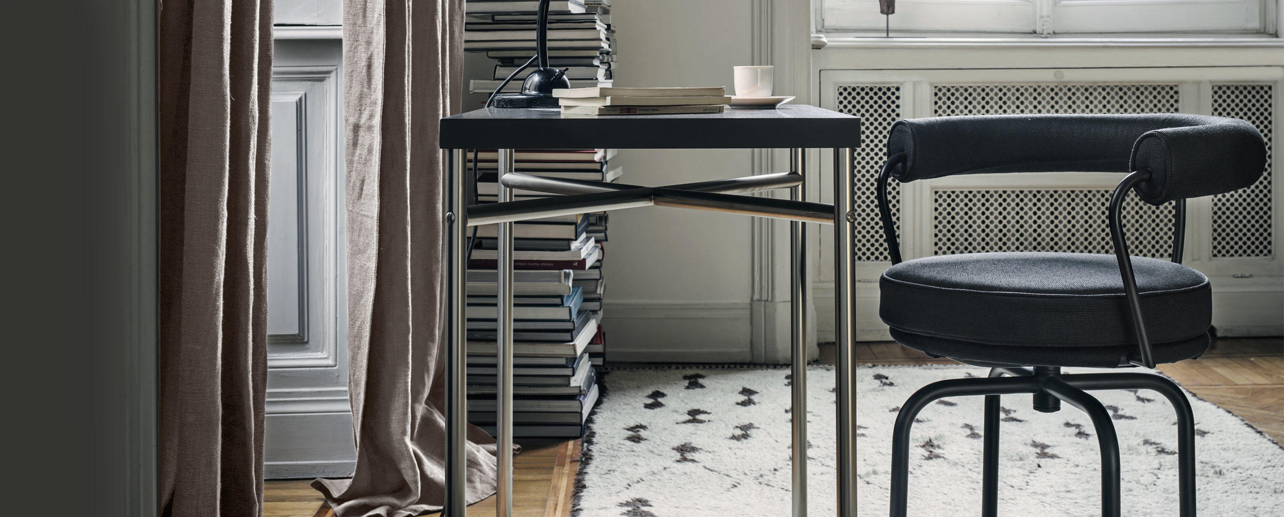 开云（中国） - 桌几|餐桌|办公家具|设计师家具|LC12餐台