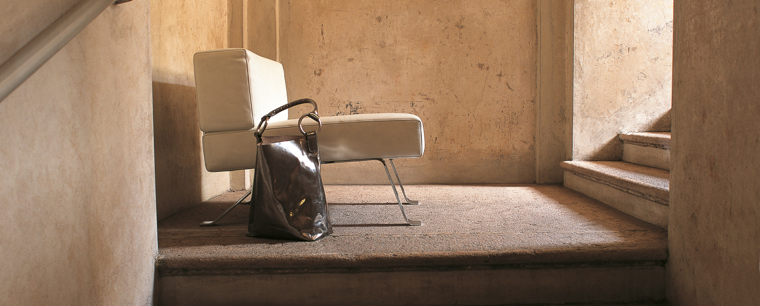 开云（中国） - 坐具|沙发|办公家具|设计师家具|512阴影沙发