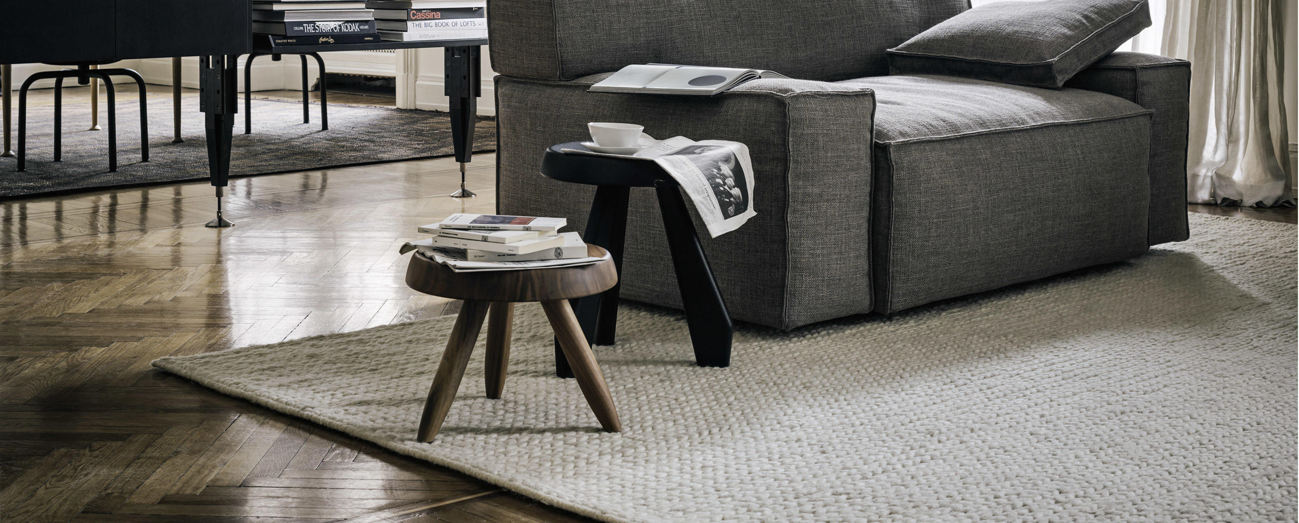 开云（中国） - 坐具|吧椅/凳子|办公家具|设计师家具|梅瑞贝尔矮凳