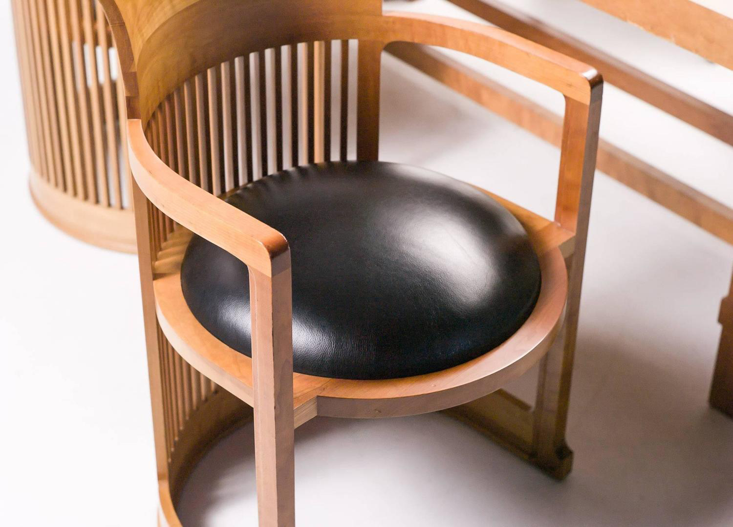 开云（中国） - 坐具|餐椅|办公家具|设计师家具|606筒塔利辛