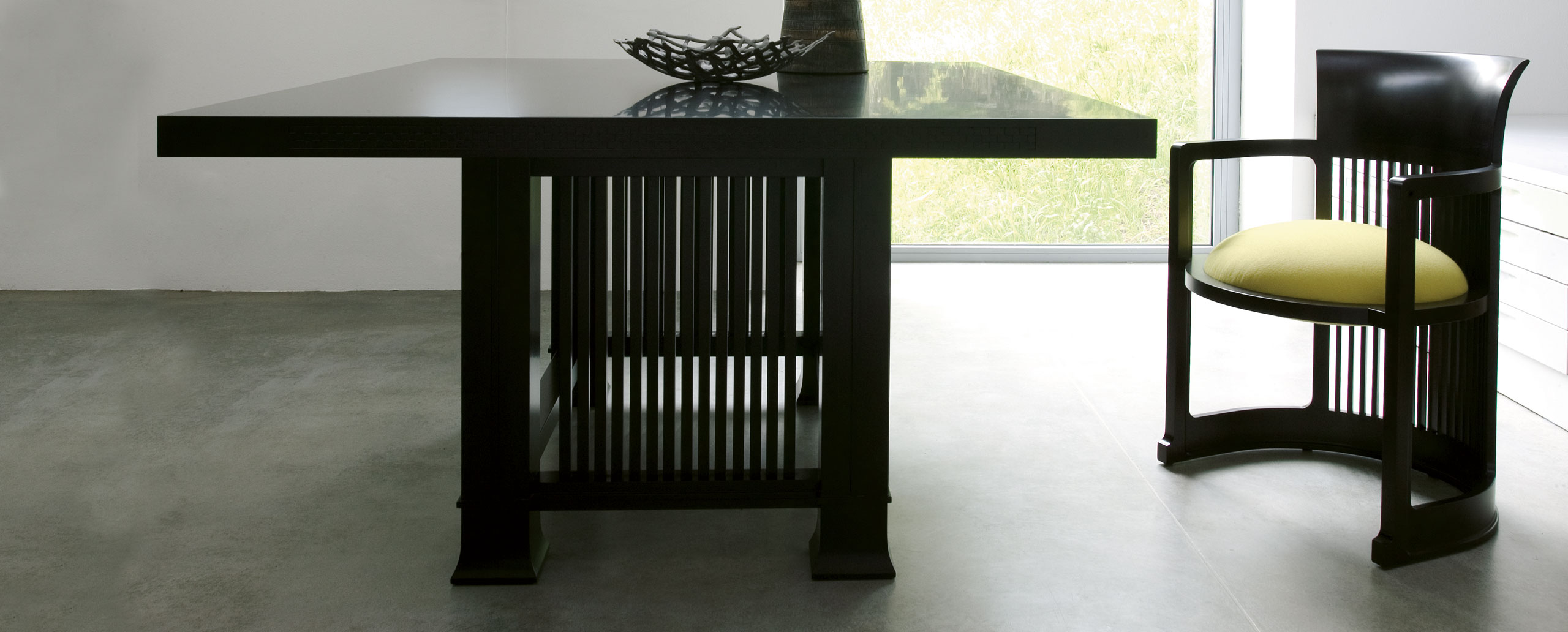 开云（中国） - 桌几|茶几/边几|办公家具|设计师家具|615胡塞尔桌