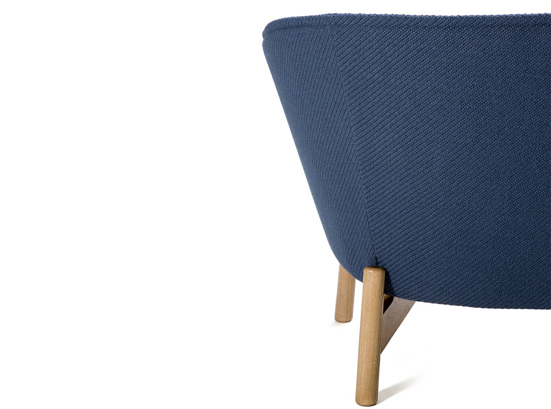 开云（中国） - 坐具|休闲椅|办公家具|设计师家具|光环木质扶手椅