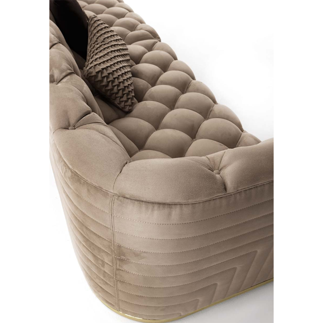 开云（中国） - 坐具|沙发|办公家具|设计师家具|卡拉乔洛沙发