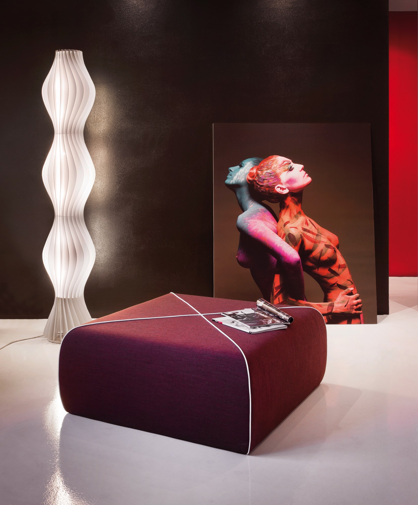 开云（中国） - 坐具|吧椅/凳子|办公家具|设计师家具|交叉软垫花园墩