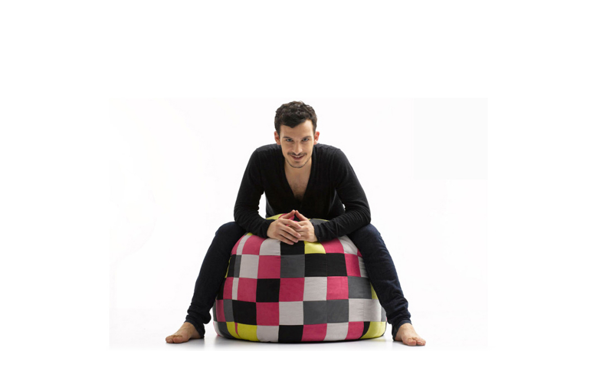 开云（中国） - 坐具|吧椅/凳子|办公家具|设计师家具|georges VI布墩