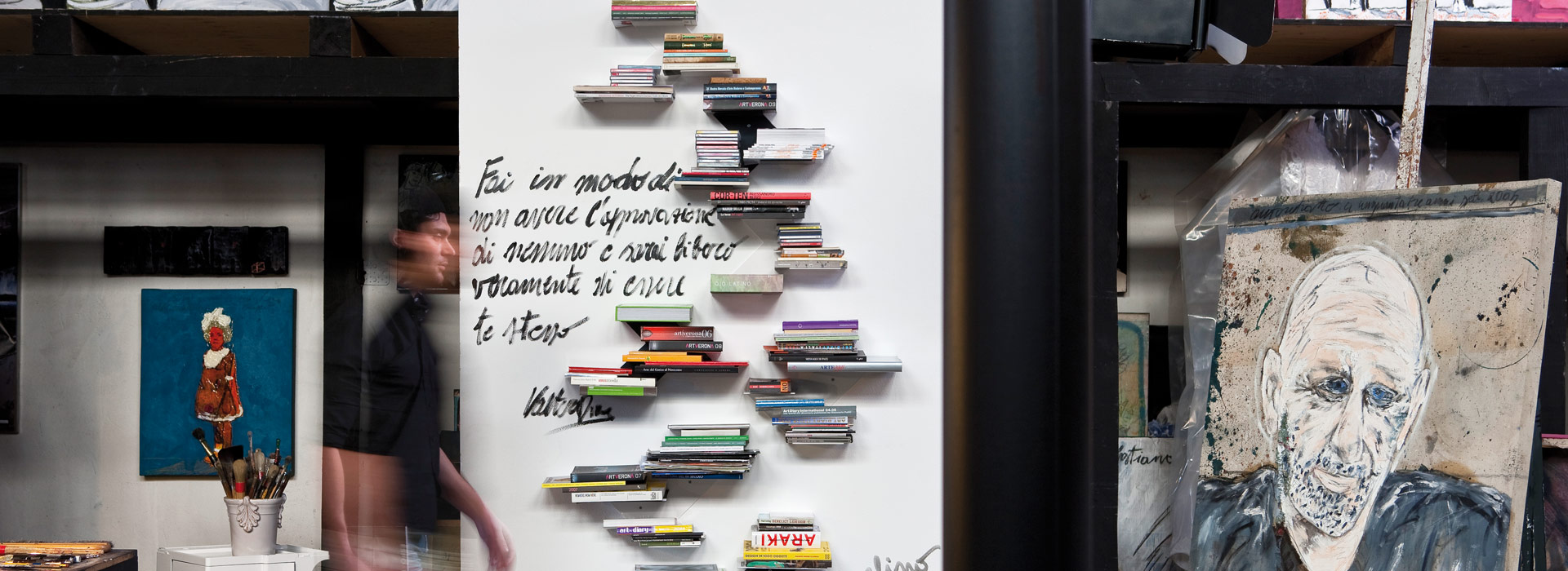 开云（中国） - 储物|装饰架|办公家具|设计师家具|挂壁式钢制鳍书架