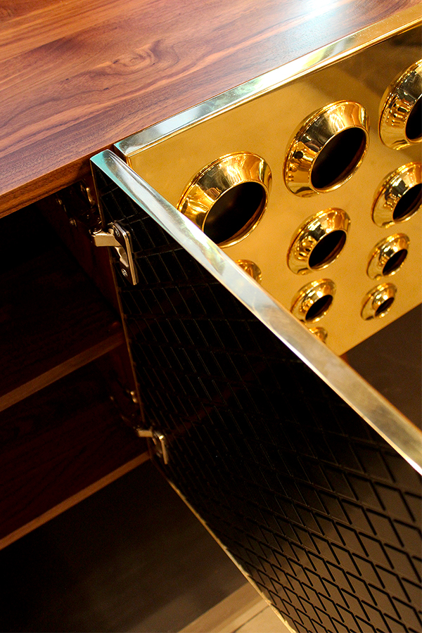 开云（中国） - 储物|储物柜|办公家具|设计师家具|Monocles 餐柜储物柜